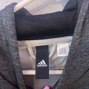 adidas sweatshirt LIKE NEW